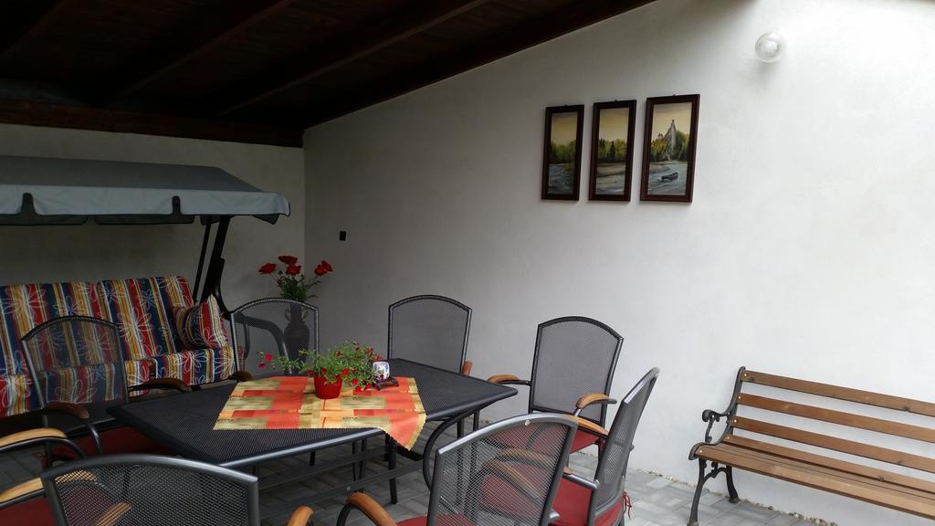 Privat Agnesa Hotel Bölényfalu Kültér fotó