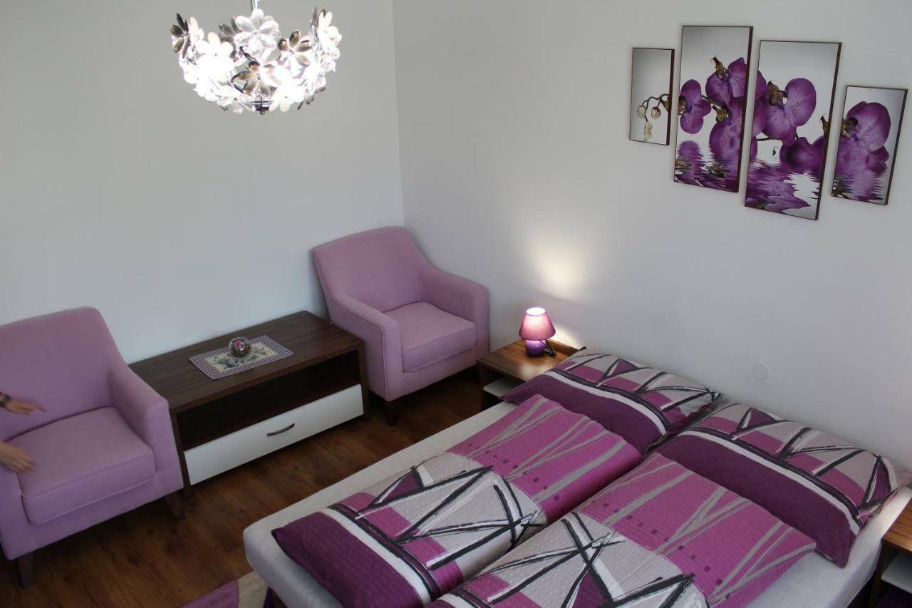 Privat Agnesa Hotel Bölényfalu Kültér fotó